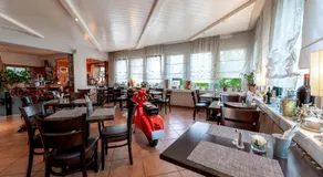 Westend Hotel - Image 2
