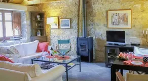 Holiday Home Steinhaus in Leonido mit Parkplatz by Interhome - Image 3