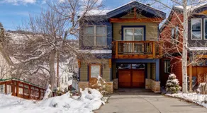 KBM Resorts Private Home Walk to Town and to Ski Access Hot Tub and Fire Pit PNF-860 - Image 5