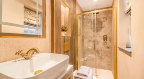 Salubrious Area, 1 double bedroom, NEC, BELFRY, BIRMINGHAM, RESORTS WORLD, DAYTON MANOR, - Image 2