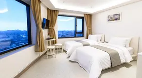 Rezion Hotel - Image 2