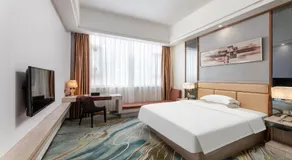 Baiyun airport Raccoon international hotel & free shuttle bus - Image 2