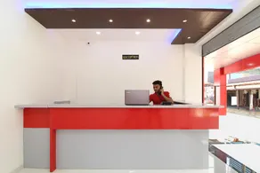 OYO 38421 Hotel Sarthak Residency - Image 3