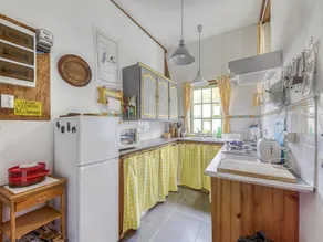 Cottage in Saint-Clair-sur-lElle - Image 4