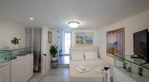 Spacious Apartment in Little Venice Mykonos by ΜΡS - Image 2