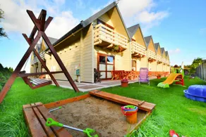 Comfortable wooden holiday homes near the beach - Image 4