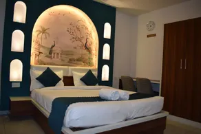 HOTEL ELEVATE - Image 2