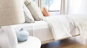 Seafoam Hideaway - Oceanfront Stay for 4 - Image 2
