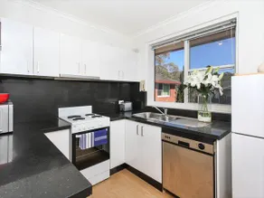 Seaside Serenity at Balmoral Beach: 2 Bedroom Apt - Image 2