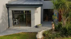 Riverview Guesthouse East London - Image 5