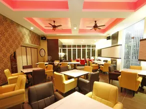 My Dream Hotel - Image 4