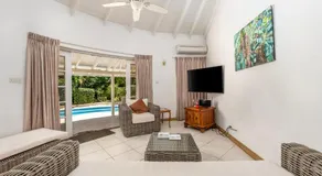Vida Mejor - Poolside - Image 2