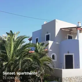 Sunset Apartments - Image 2
