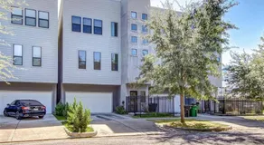 3-Story Downtown Houston Getaway - Image 4