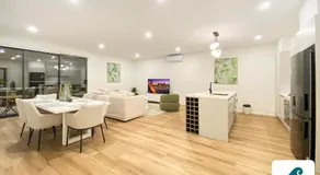 Rilley Retreat Inverloch, Luxe Townhouse Near Beach - Image 4
