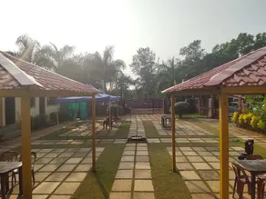 Whistling Waves Beach Resort - Image 4
