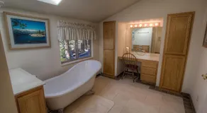 Cheyenne Chalet home - Image 2