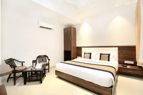 Hotel O Grand Star - Image 3