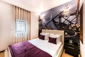 Lounge Inn Guest House - Image 5