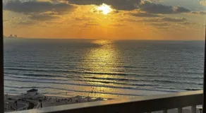 Blue love seaview - Image 3