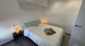 Apartamento premium a pie de playa, con 3 piscinas, mini golf y terraza - Image 2