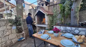 Old Town Sole Mediterranean Garden - Image 3