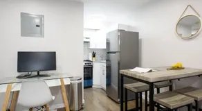 350-GA Spacious Studio Gramercy Sleeps3 - Image 3