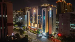 Huangcheng Hotel - Image 3