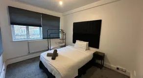 2 Bedroom flat by London Bridge & The Shard - Image 2