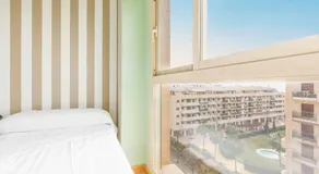 A&N Spacious Family Apartment with Pool & Parking - Image 5