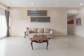 RedDoorz Premium @ Griya Inkoppabri Cisarua Puncak - Image 3