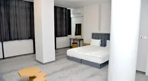 Hotel Ricas - Image 2