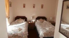 Monorene Guest House - Image 2