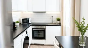 Grand Central House - Deluxe Studio - GibraltarStay Apartments - Image 2