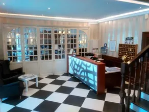Hôtel Du Château Combourg - Image 3