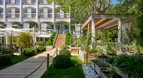 Hotel Saraceno Resort with Private Beach - Image 2
