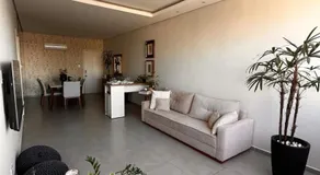 Apto Moderno no Centro - Completo e Confortável - Image 2