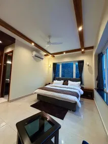 Kesari Hotel & Restaurant Near Kainchi Dham - Image 5