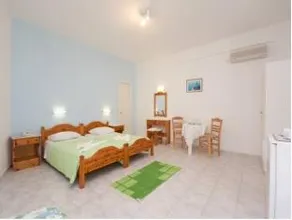 Marinos Hotel - Image 5