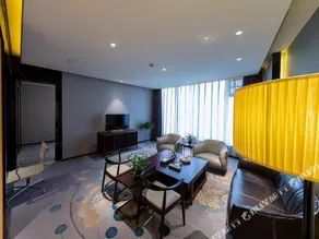 Peninsula International Hotel - Image 3