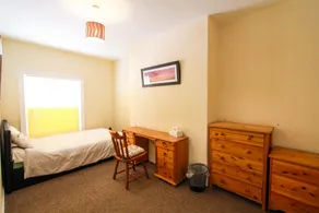 Central Bolton Accommodation - Image 2