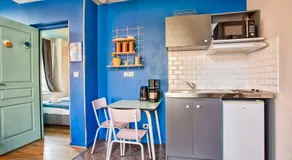 La Bonbonnière, Bleue ou Rose - Image 5