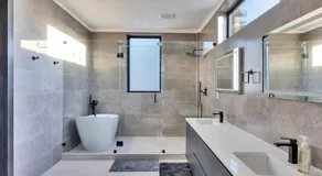 Lake House In Lago Vista-Lake Travis - Image 2