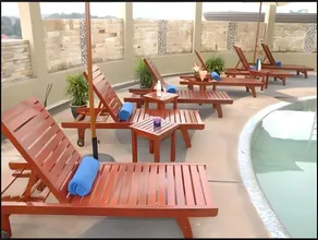 Oriental Crystal Hotel - Image 4