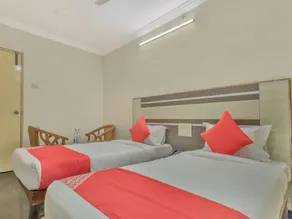 OYO 11428 Hotel Krishna's Residency - Image 3