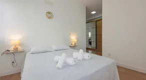 Apto Moderno com Wi-Fi Rápido em Floripa NF0458 - Image 2