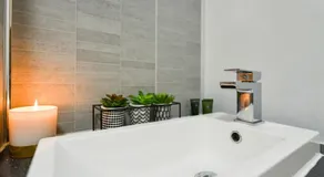 Long Eaton Modern 4bed House - Image 4