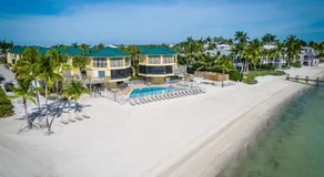 Coco Plum Beach & Tennis Club & Marina - Image 3