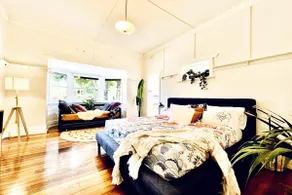 Mika Retreat with Amazing Rumpus in inner city - Image 2