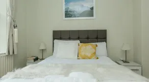 Convenient 2 Bedroom Apartment in Central London - Image 2